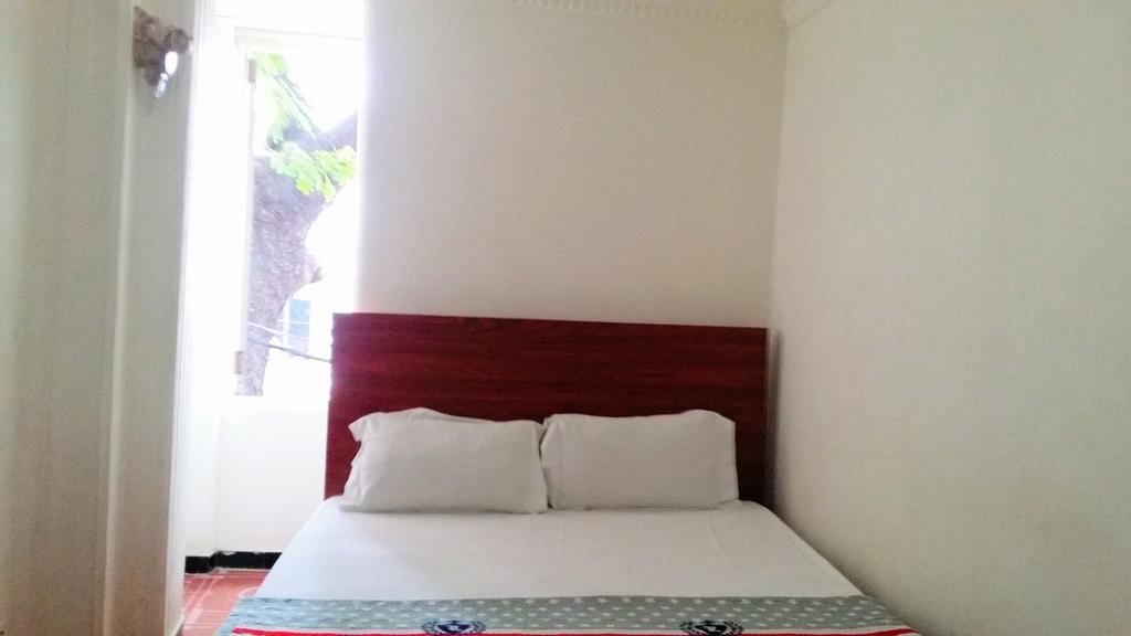 Vinh Hostel Ho Chi Minh City Exterior photo